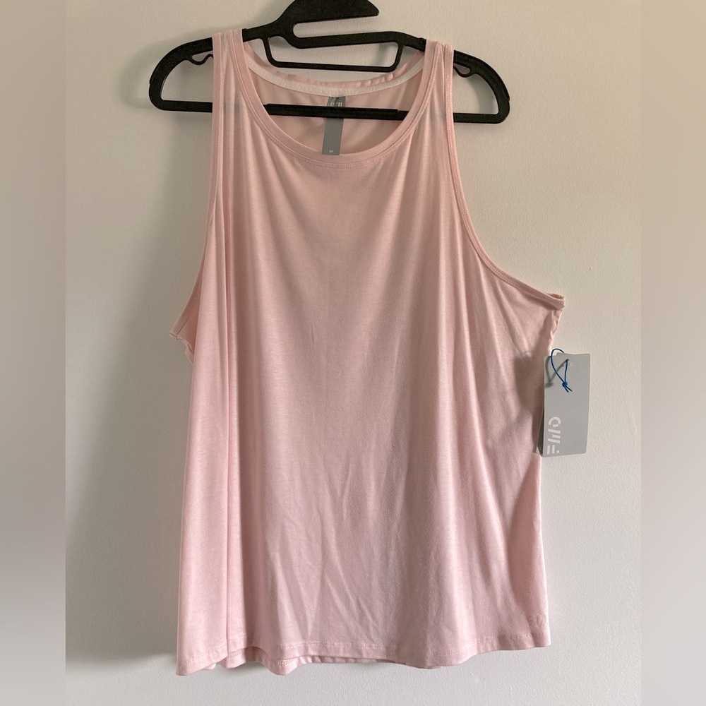 🔥NWT FWD lightweight pink tank top w mesh